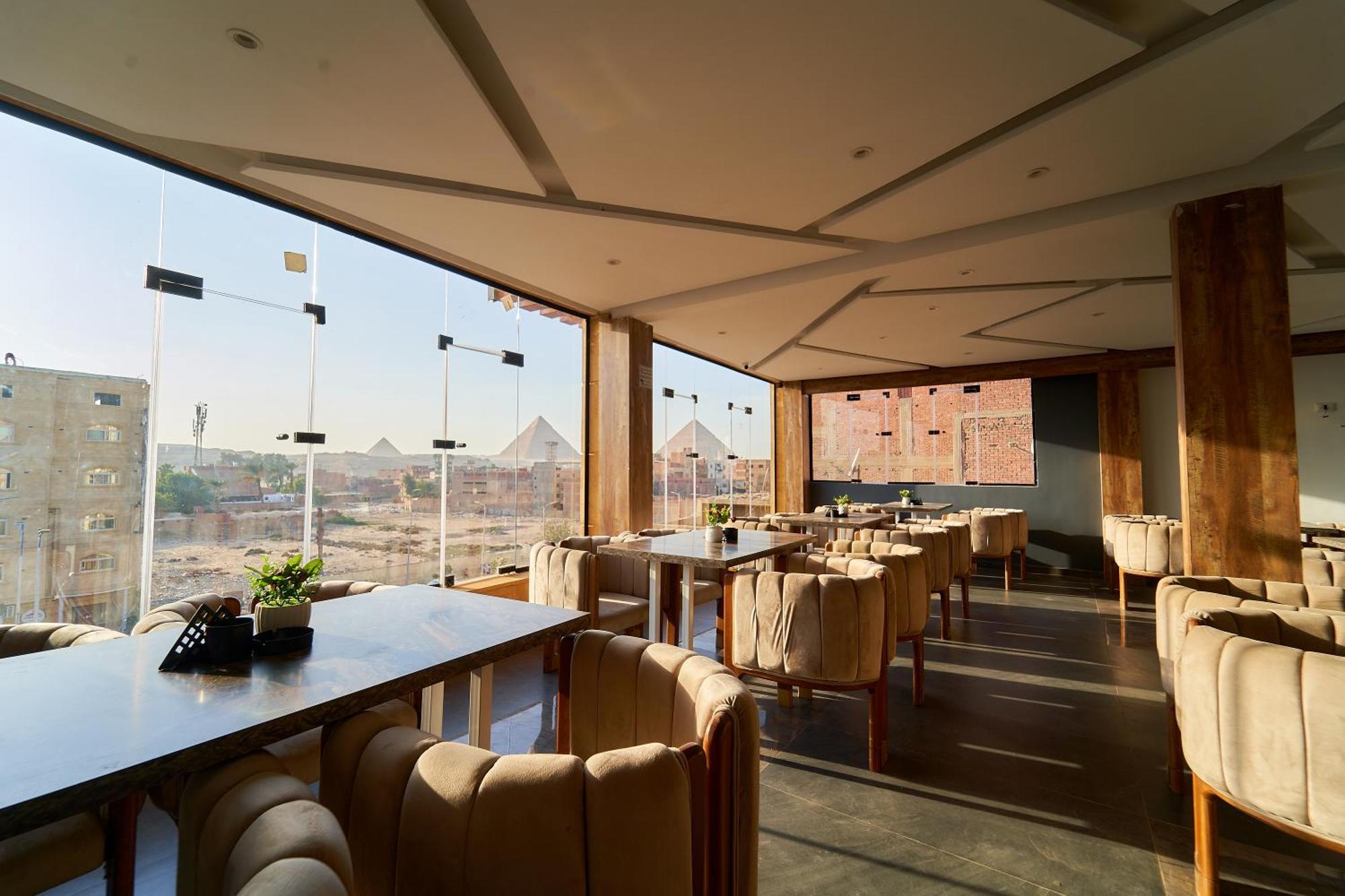 Crown Pyramids View Hotel Giza Extérieur photo