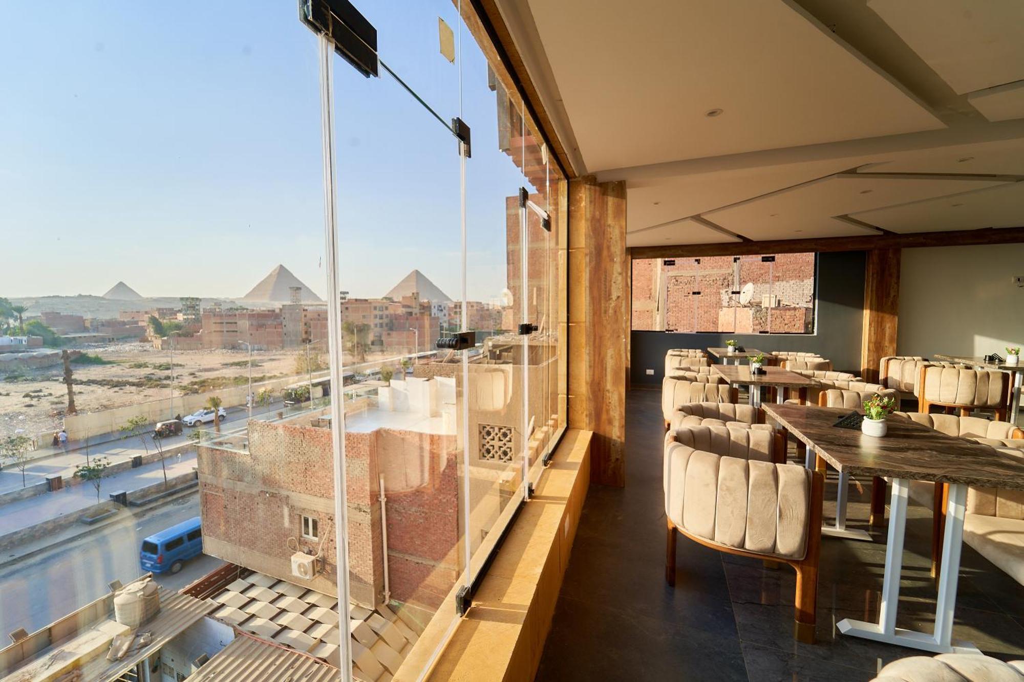 Crown Pyramids View Hotel Giza Extérieur photo