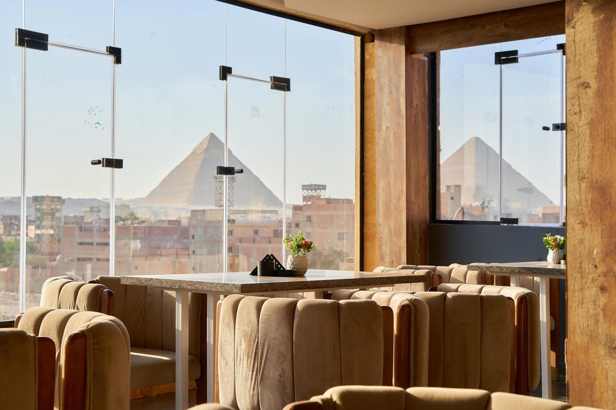 Crown Pyramids View Hotel Giza Extérieur photo