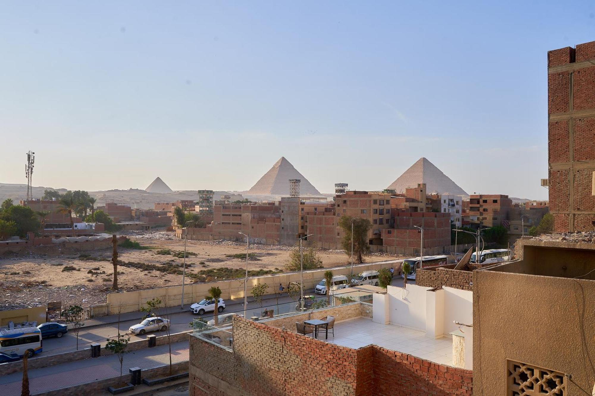 Crown Pyramids View Hotel Giza Extérieur photo